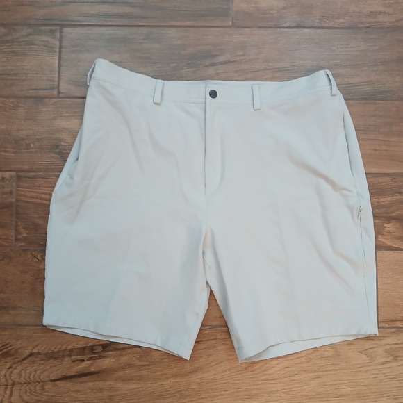 Mack Weldon Shorts Mens 2XL XXL Grey Golf Radius Performance Stretch Flex - Picture 1 of 9